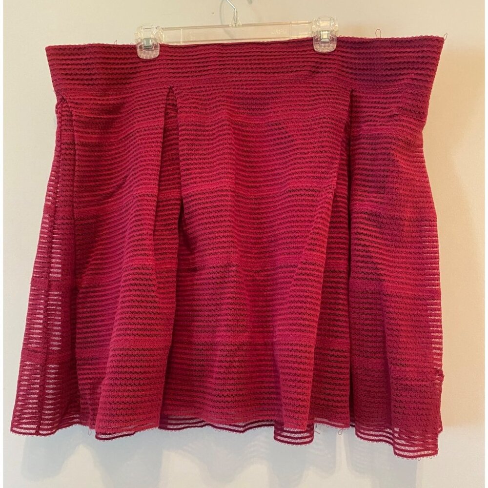 Torrid Short Flare Skirt Shell Raspberry Torrid size 4 or 4X